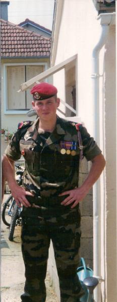 ERIC A 19 ANS MILITAIRE AU 3ème RPIMA DE CARCASSONNE
